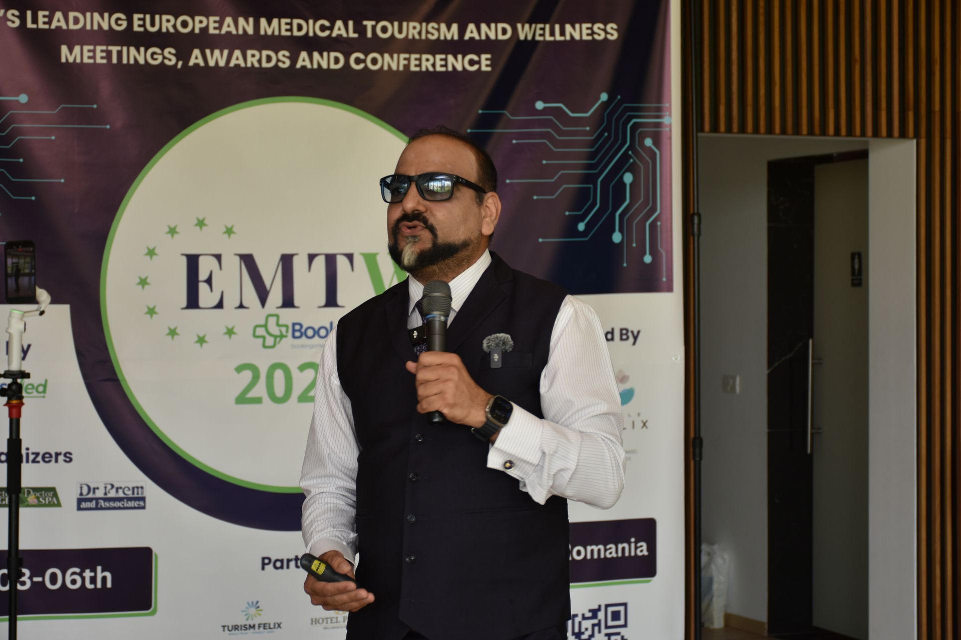 EMTW_2025_BOOKINGSMED+(59)-1920w