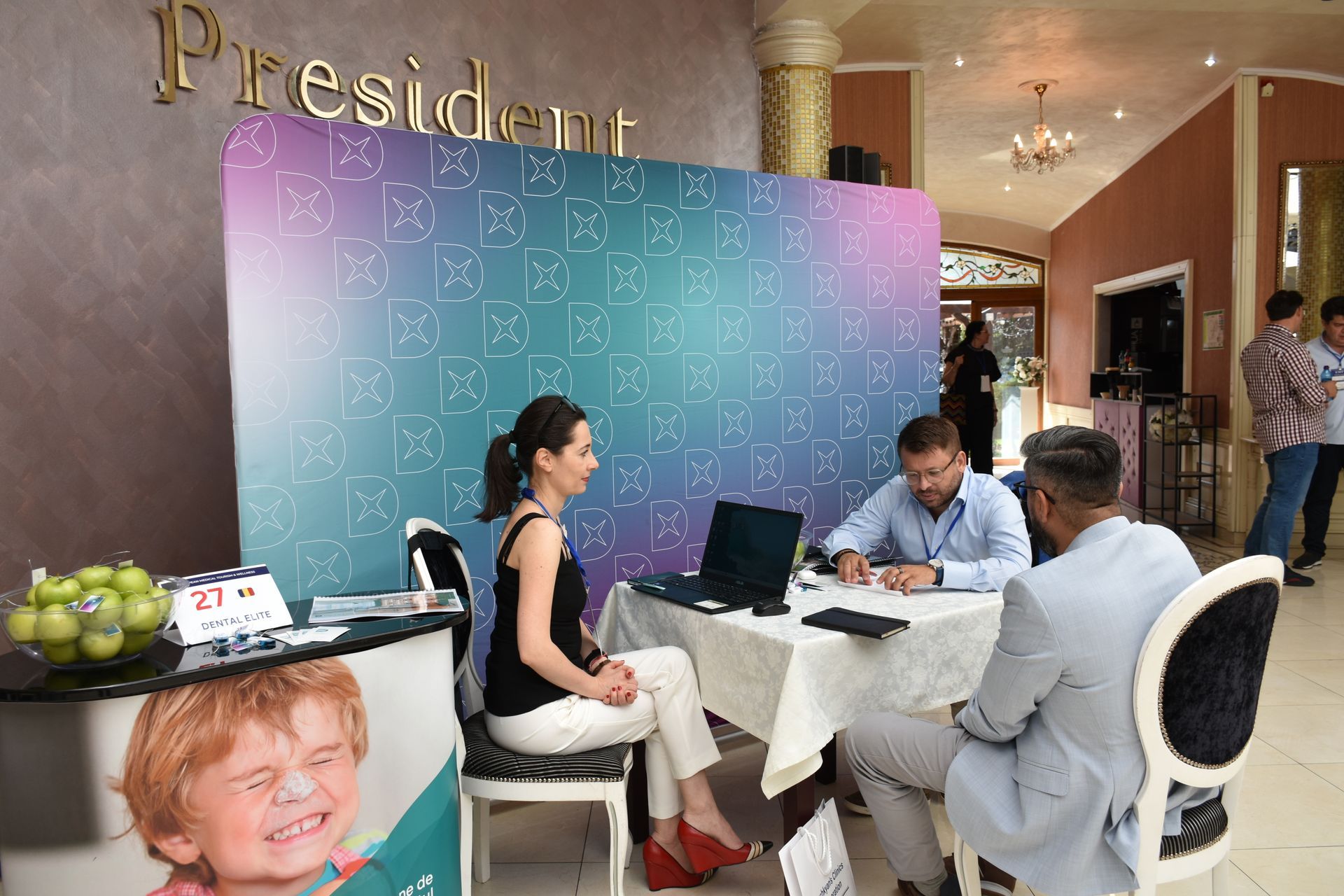 EMTW_2025_BOOKINGSMED+(71)-1920w